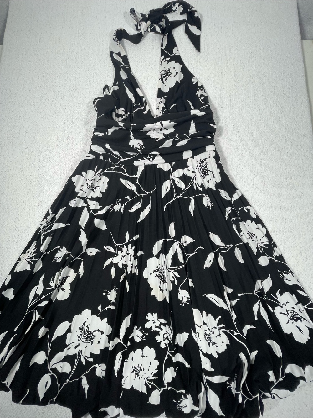 Cache Women’s Black/white Floral Halter Dress W/Plunge Neckline Sz 12, SKU#0411